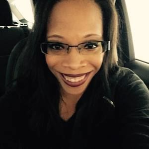 Meet your Posher, Dionne